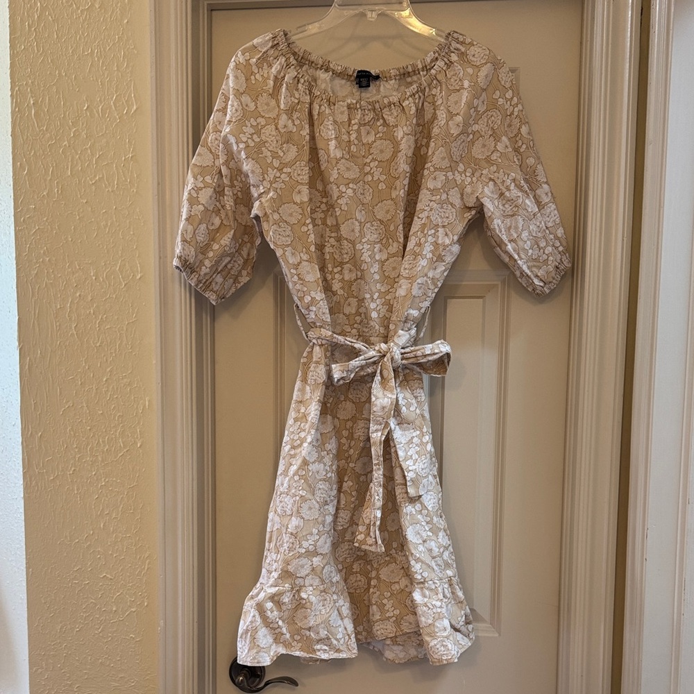 Saks Fifth Avenue Floral Beige Dress